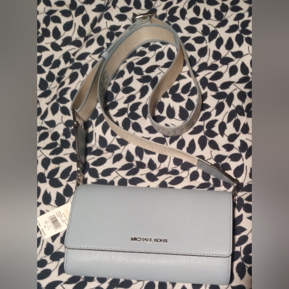 Michael Kors Jet Set Large Zip Around Crossbody